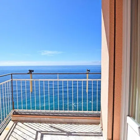 Blue Sky Lejlighed Sanremo